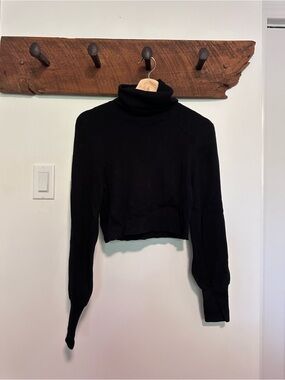 Wilfred Black Turtleneck Cropped Sweater - Women's